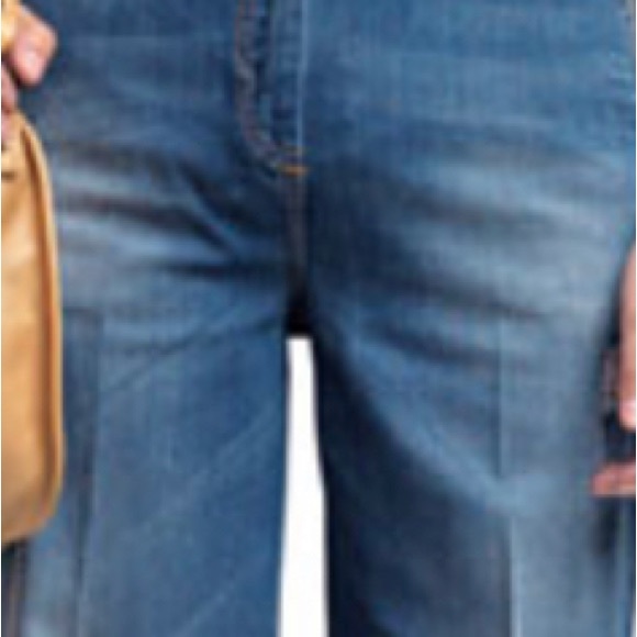 VALENTINO RED - Picture 3 of 16